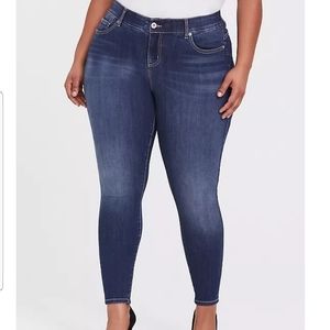 Bombshell Skinny Stretch Jeans